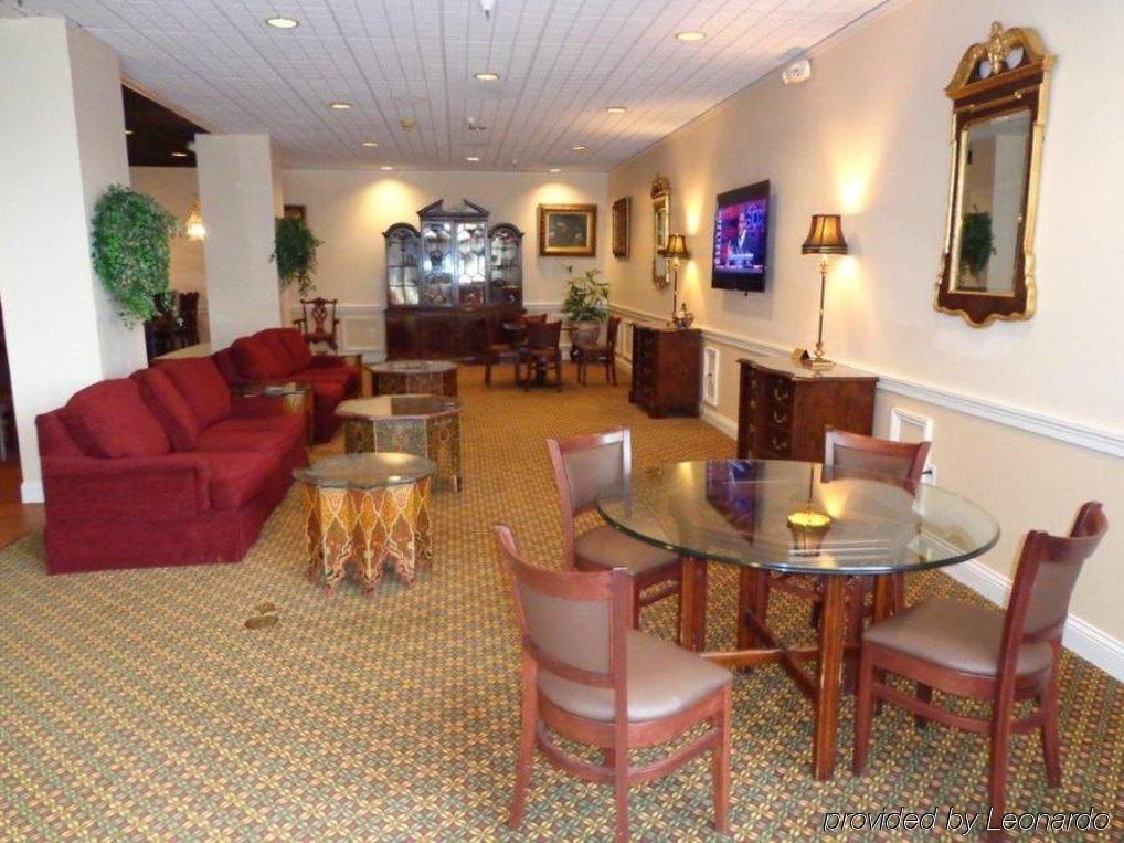 Euro-Suites Hotel Моргантаун Екстериор снимка