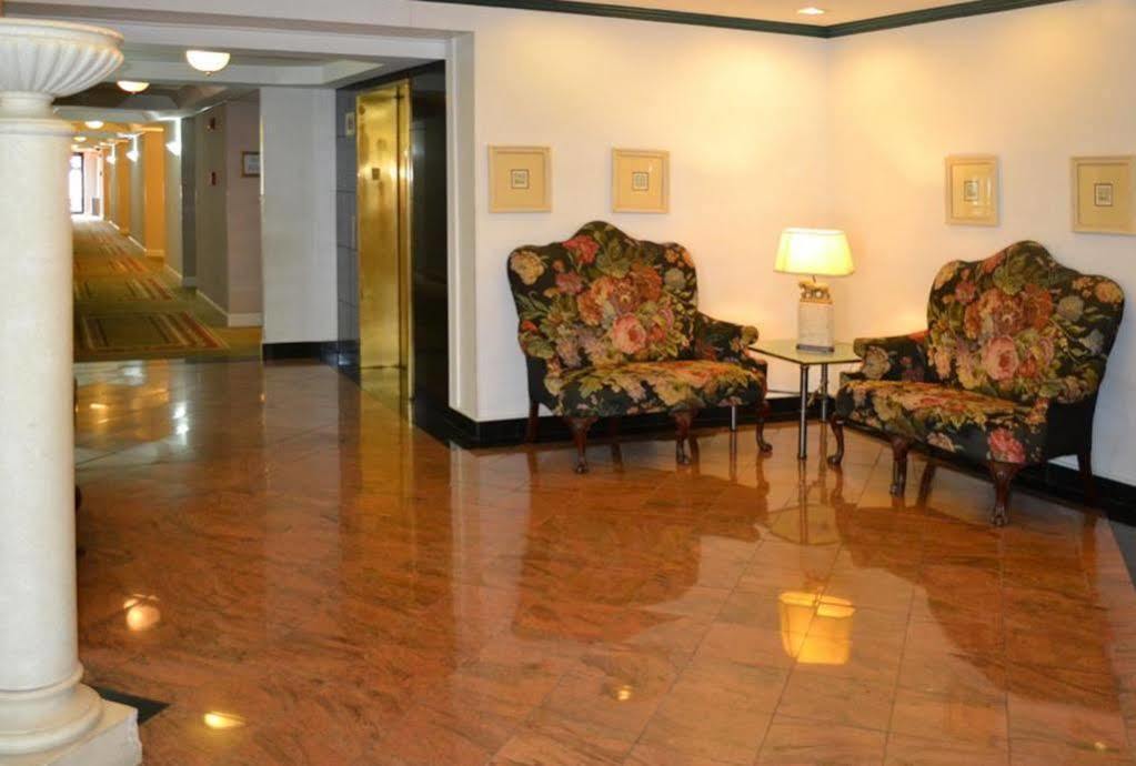 Euro-Suites Hotel Моргантаун Екстериор снимка